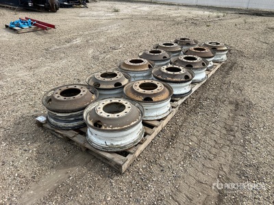 Quantity of (12) 22.5 in Wheels