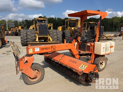 2016 Laymor SM300 Self-Propelled Broom
