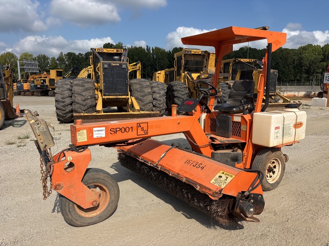 2016 Lay-Mor SM300 Self-Propelled Broom
