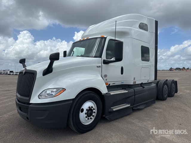 2023 International LT625 6x4 T/A Sleeper Truck Tractor