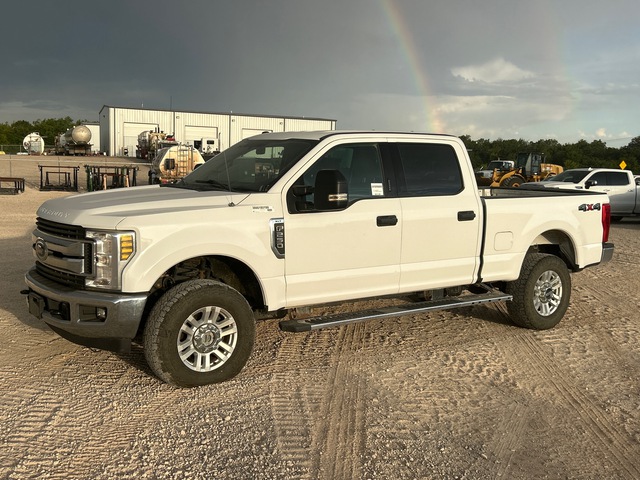 2019 Ford F-250 XLT 4x4 Crew Cab Pickup 2019 Ford F-250 XLT 4x4 Crew Cab Pickup