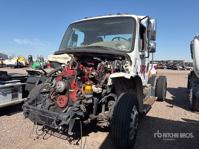 2015 Freightliner M2 106 4x2 Cabeza Tractora Cabina Corta (Inoperable)