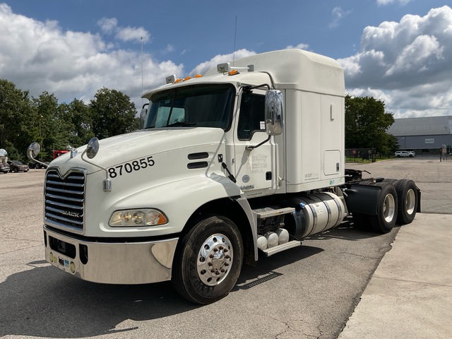 2016 Mack CXU613 6x4 T/A Sleeper Truck Tractor