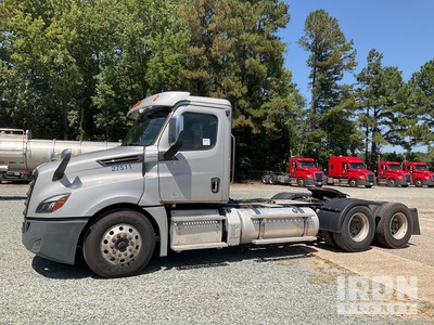 2019 Freightliner Cascadia 126 6x4 T/A Day Cab Truck Tractor