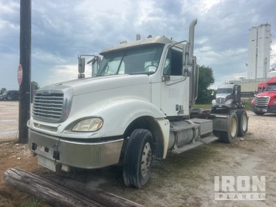 2006 Freightliner Columbia 120 6x4 T/A Day Cab Truck Tractor