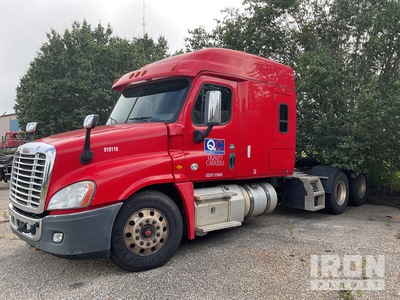 2019 Freightliner Cascadia 125 6x4 T/A Sleeper Truck Tractor