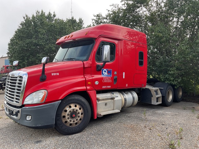 2019 Freightliner Cascadia 125 6x4 T/A Sleeper Truck Tractor