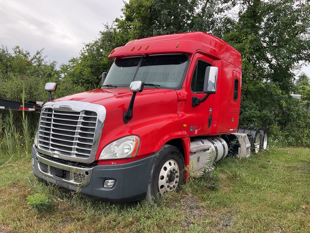 2019 Freightliner  Cascadia 125 6x4 T/A Sleeper Truck Tractor