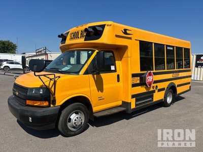 2020 Chevrolet 4500 4x2 19-Seat Mini Bus