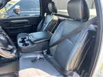 Cab with Seats/armrests