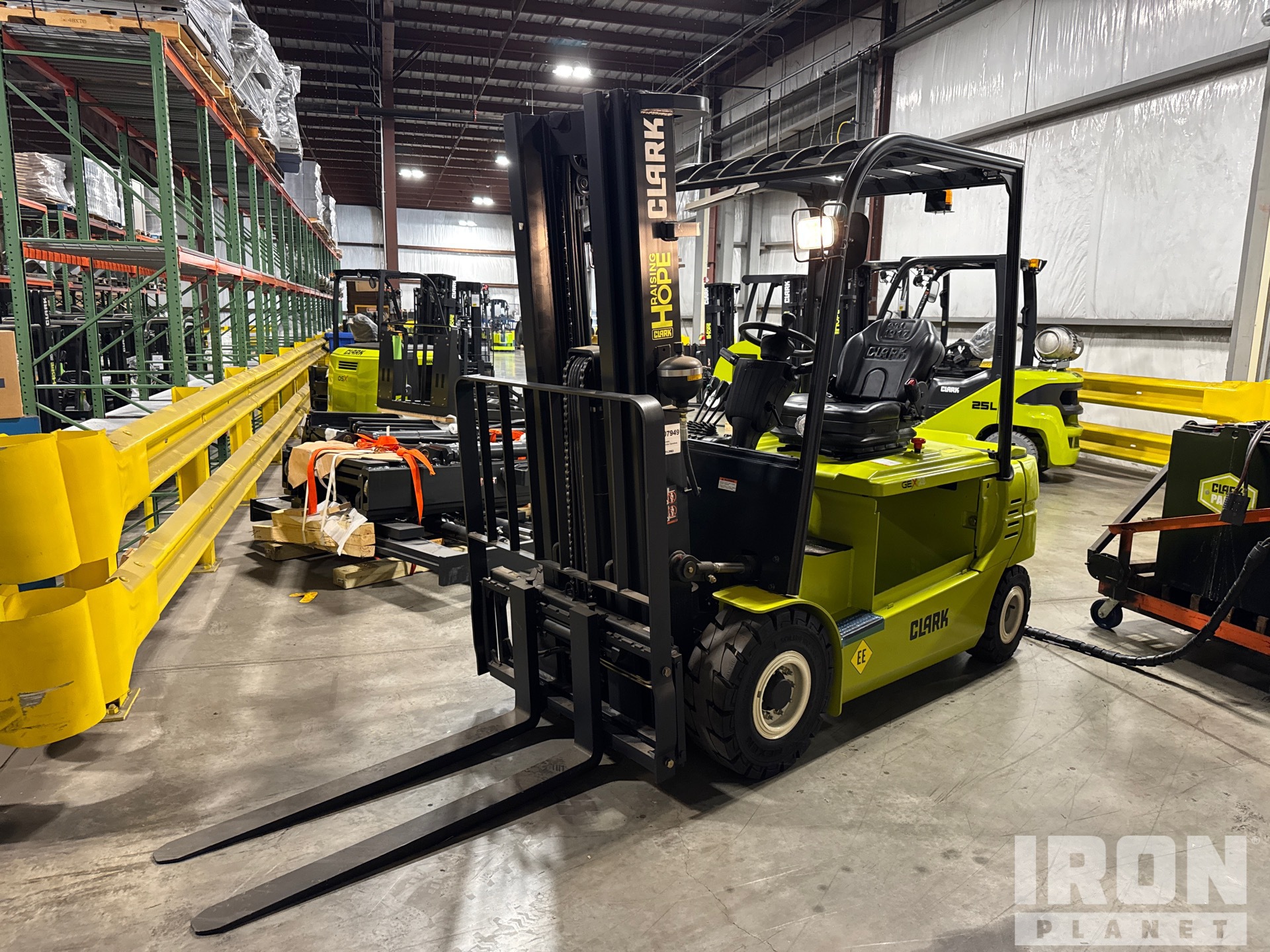 2024 Clark GEX25 4800 lb Forklift (Unused)