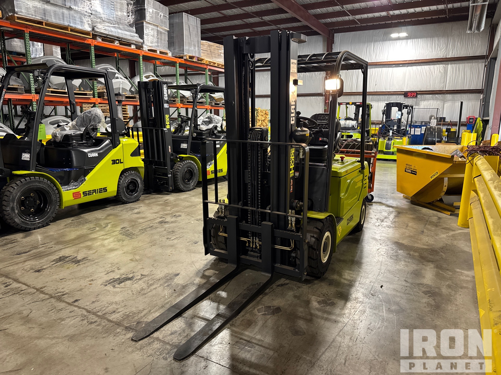 2024 Clark GEX25 4800 lb Forklift (Unused)
