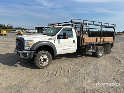 2015 Ford F-450 XL 4x2 Flatbed Truck