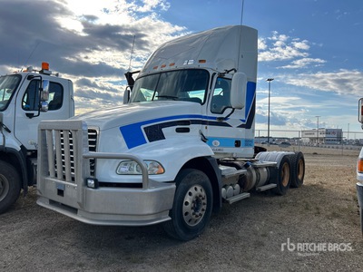 2011 Mack CXU613 6x4 Tracteur routier (Inoperable)