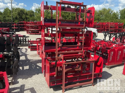 Quantity of (4) Mahindra SD5 60 in 3-Point Box Blade (Unused)