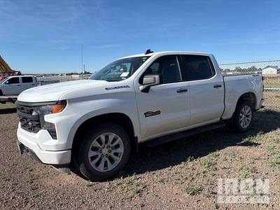 2023 Chevrolet 1500 Custom 4x4 Crew Cab Pickup