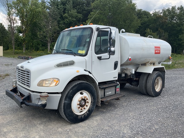 2006 Freightliner M2 106 2000 gal 4x2 Water Truck