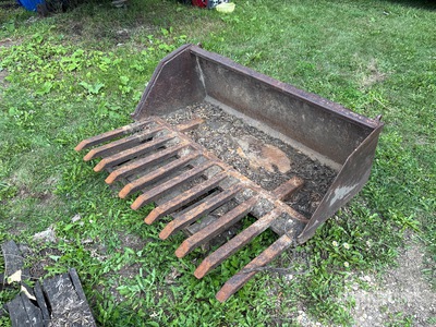 60 in Bucket - Fits Bobcat 722 Skidsteer