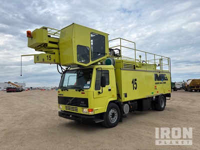 1992 Volvo FL7 4x2 De-Icer Truck