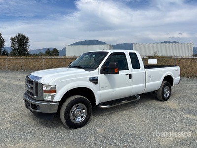 2009 Ford F-250 XLT 4x4 Crew Cab Pickup