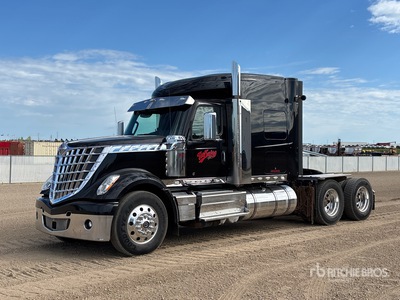 2020 International LoneStar 6x4 تراكتور شاحنة كابينة النوم (ثنائية المحور)