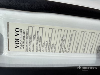 2019 Volvo VNL Ciągnik siodłowy T/A z kabiną sypialną