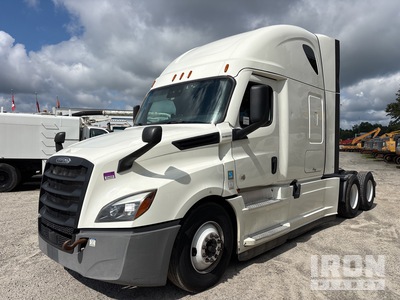 2020 Freightliner Cascadia 126 6x4 T/A Sleeper Truck Tractor