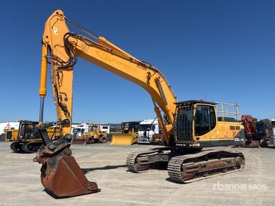 2017 Hyundai Robex 320LC-9 Tracked Excavator
