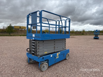 2014 Genie GS-4047 Electric Nacelle Ciseau منصة رفع متحركة