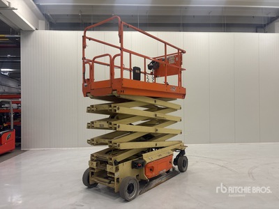 2016 JLG 2646ES Electric シザーリフト