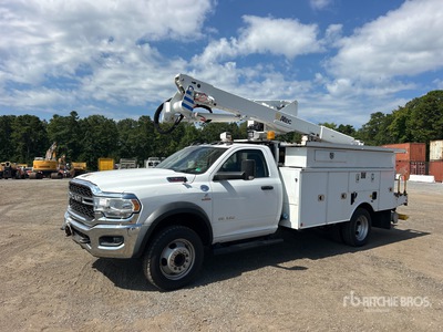 2020 Altec AT40G 40 ft on 2019 Ram 5500 4x4 Camión con Canastilla