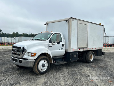 2005 Ford F-750 XL 4x2 Lube Truck