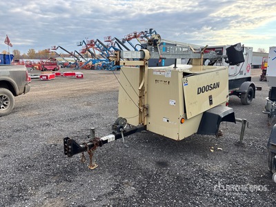 2012 Doosan L6 6 kVA Light Tower (Inoperable)