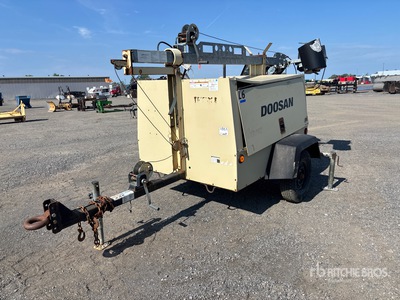 2011 Doosan L6 Licht Toren (Inoperable)