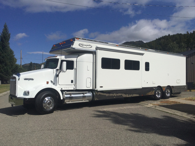 2008 Kenworth T800 Renegade Motor Home 2008 Kenworth T800 Renegade Motor Home