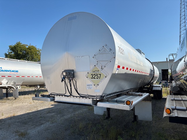 1992 Polar 7500 gal T/A Tanker Trailer