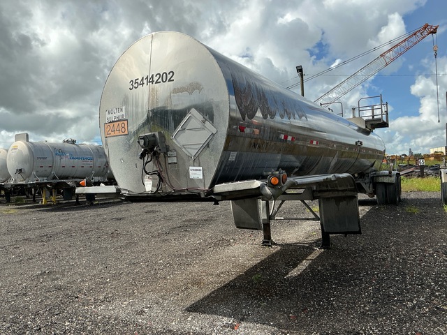 2013 Polar 4300 gal T/A Tanker Trailer