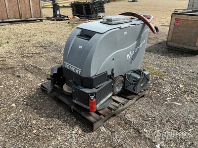 Magnum Tomcat Walk-Behind Floor Scrubber w/Battery Charger