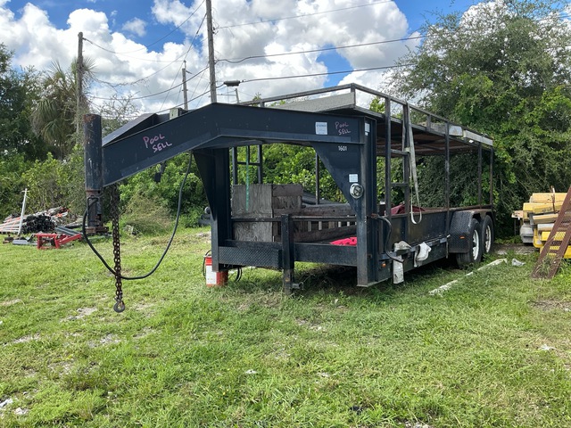 2004 Cornpro 18 ft T/A Gooseneck Utility Trailer