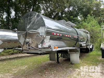 1997 POLAR DOT407SS 3500 gal T/A Tanker Trailer