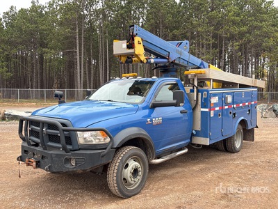 2010 Versalift SST37EIH 37 ft on 2017 Ram 5500 4x4 Bucket Truck