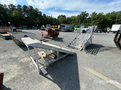 Quantity of Boarding Stairs