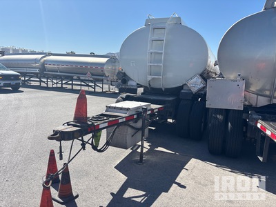1985 CLOUGH DOT406AL 7400 gal T/A Turntable Tanker Trailer
