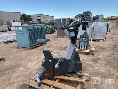 Life Fitness CLSC Exercise Bike