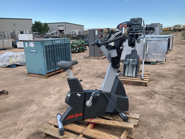 Life Fitness CLSC Exercise Bike