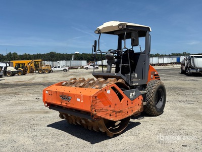 2015 Hamm H7IP Padfoot Drum Compactor
