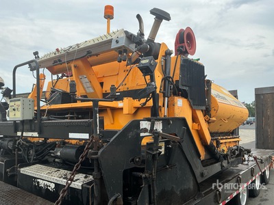 2010 LeeBoy 8515B Tracked Asphalt Paver