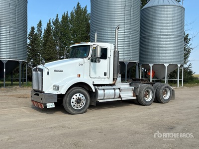 Kenworth T800 6x4 T/A Day Cab Truck Tractor