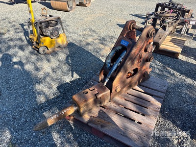 Hydraulic Breaker