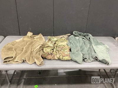 (30) Cold Weather Jackets, (2) Men's Outerwear & (2) Cold Weather Trousers